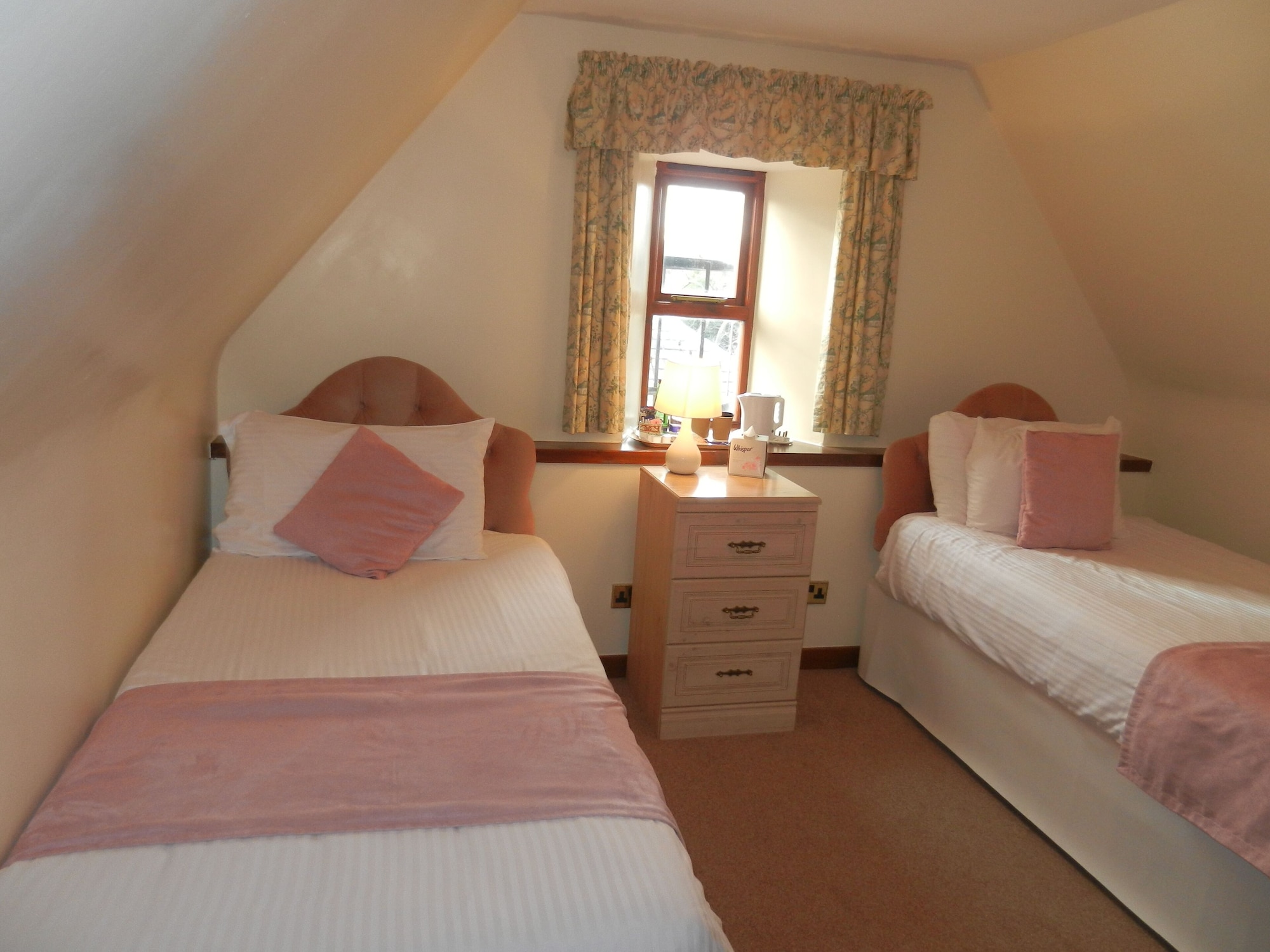 Room at Mansfield Castle Hotel, TAIN