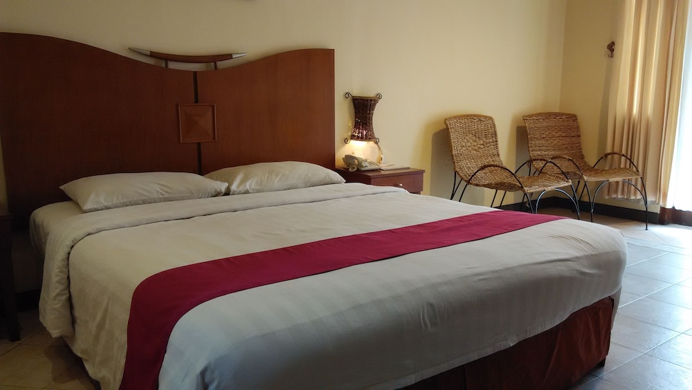 Lotus Garden Hotel 17/43