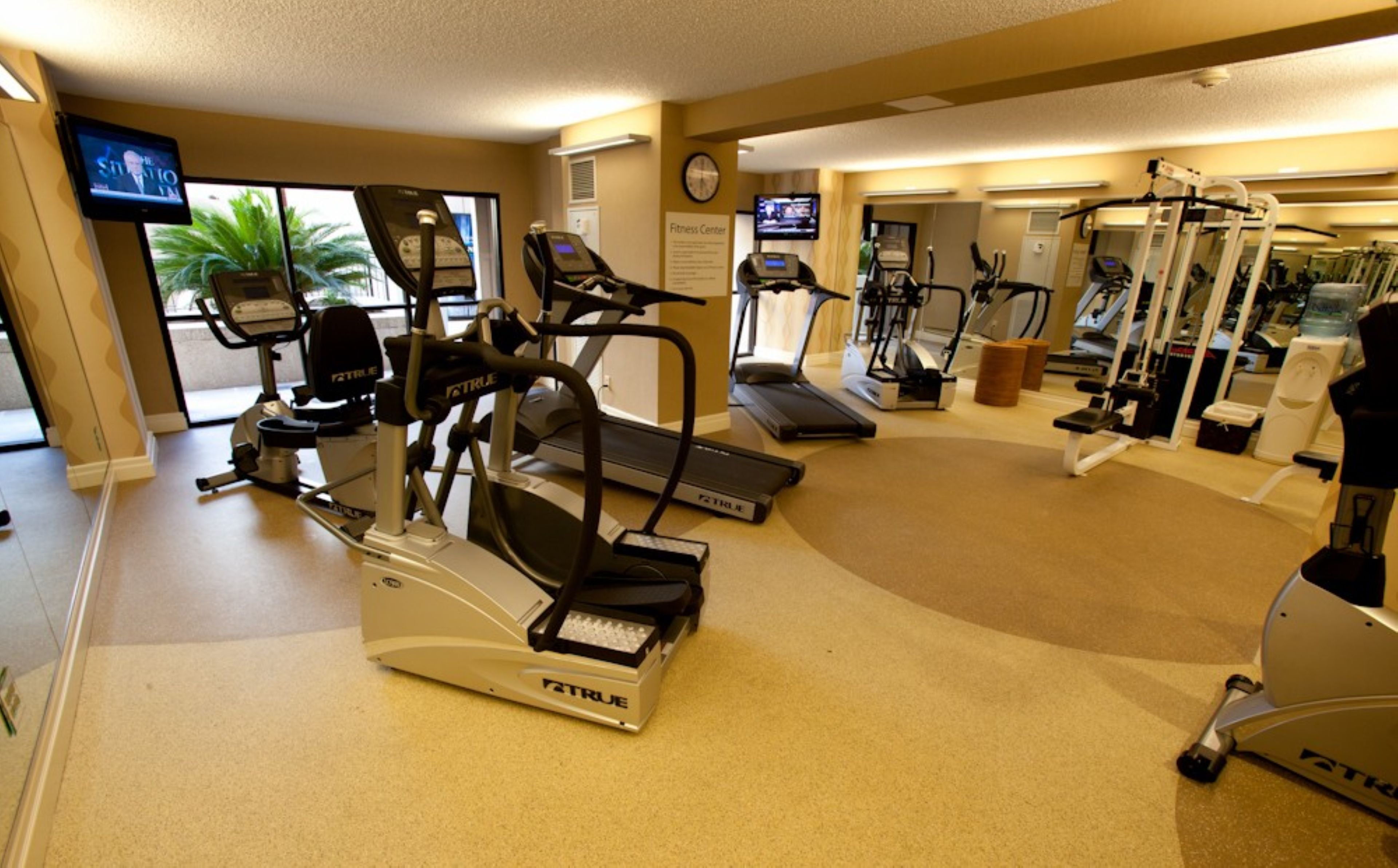 Holiday Inn San Antonio-Riverwalk 30/65