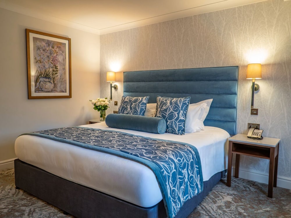 ROOM, KING BED