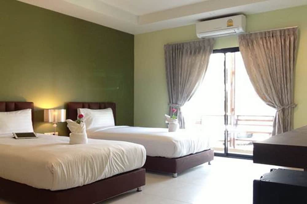 Villa Thiwa Hotel 11/19