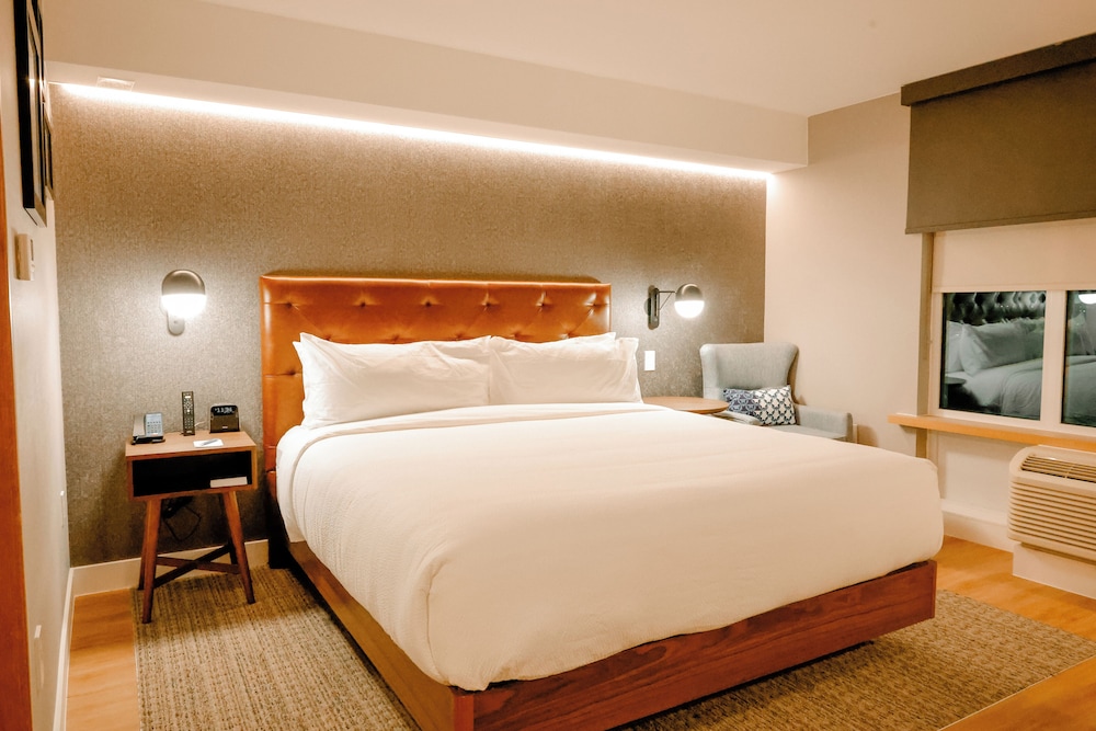 Four Points by Sheraton Austin Airport 11/38
