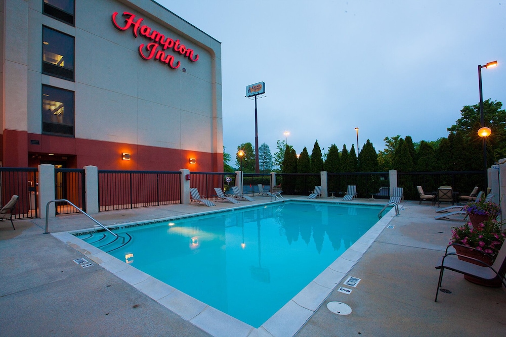 Hampton Inn Pennsville 3/48
