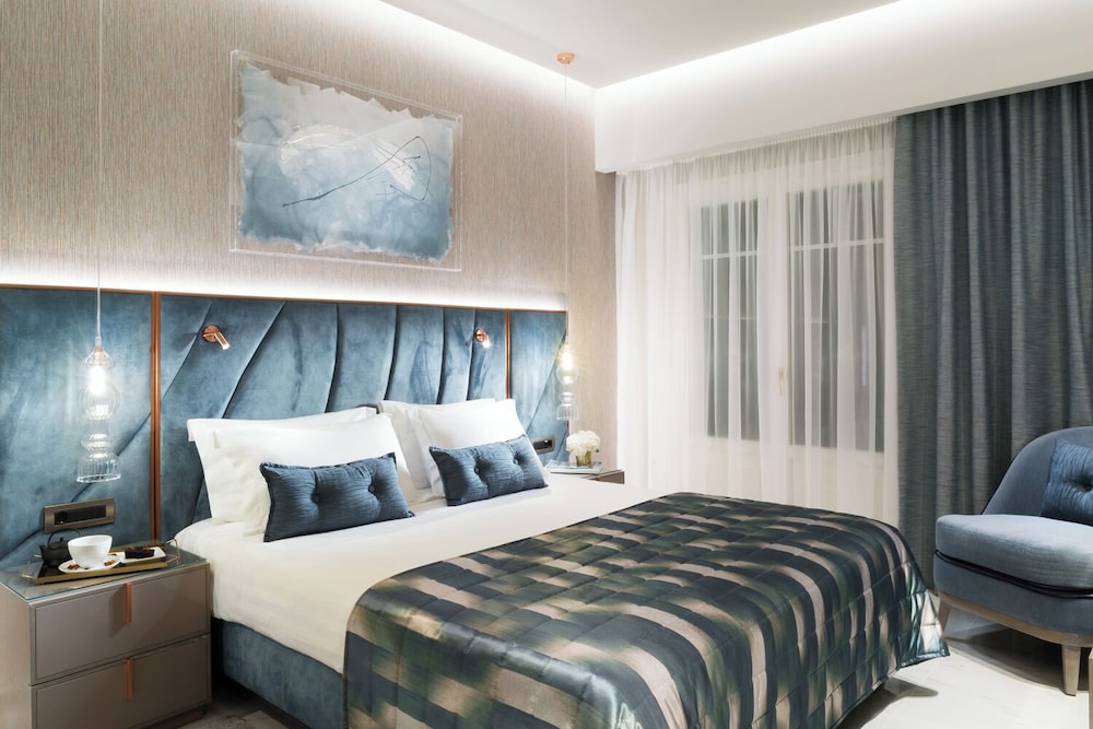 غرفة بريميوم بسرير مزدوج، Grand Hotel Palace 4/6
