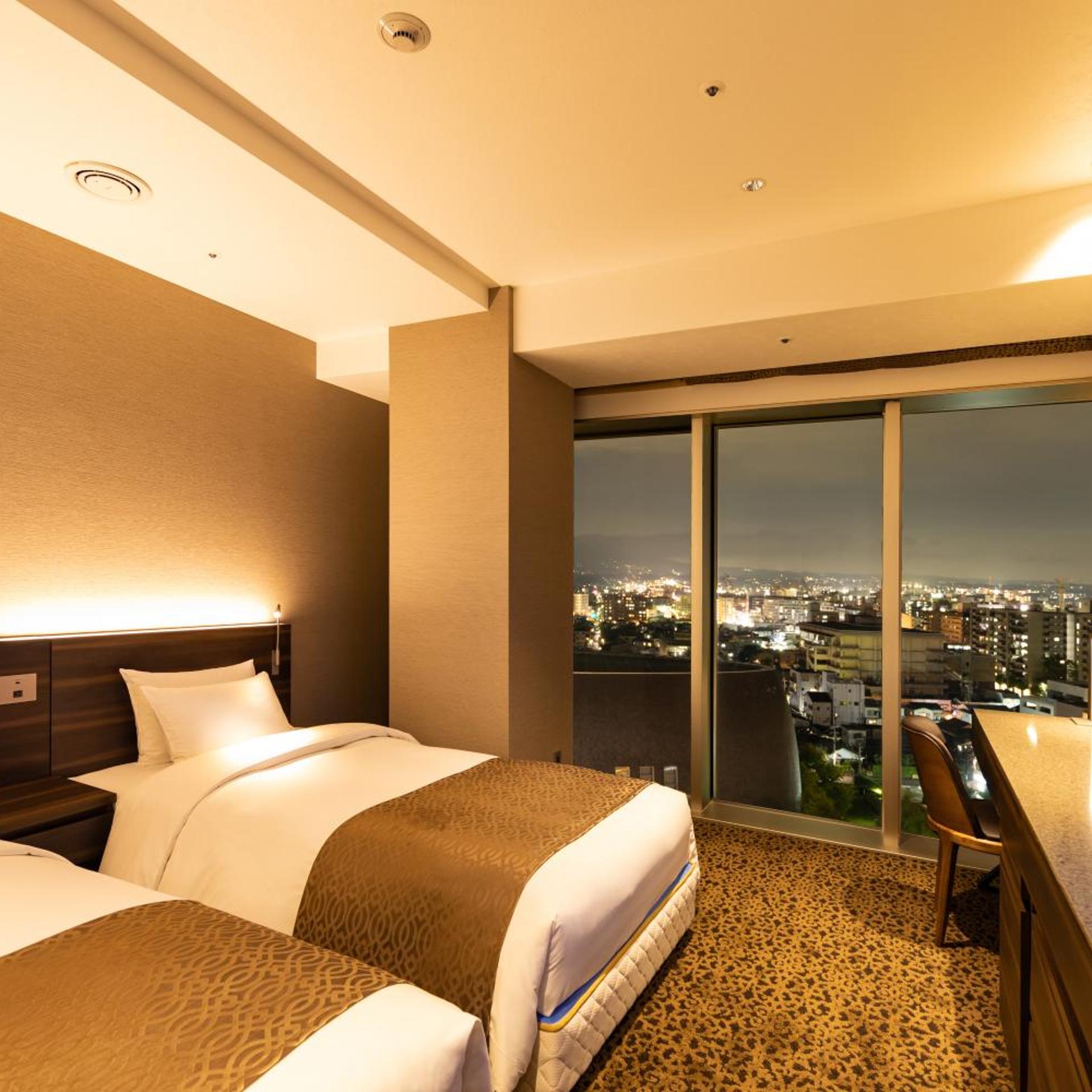 غرفة بسريرين منفصلين بإطلالة، Piazza Hotel Nara 4/10