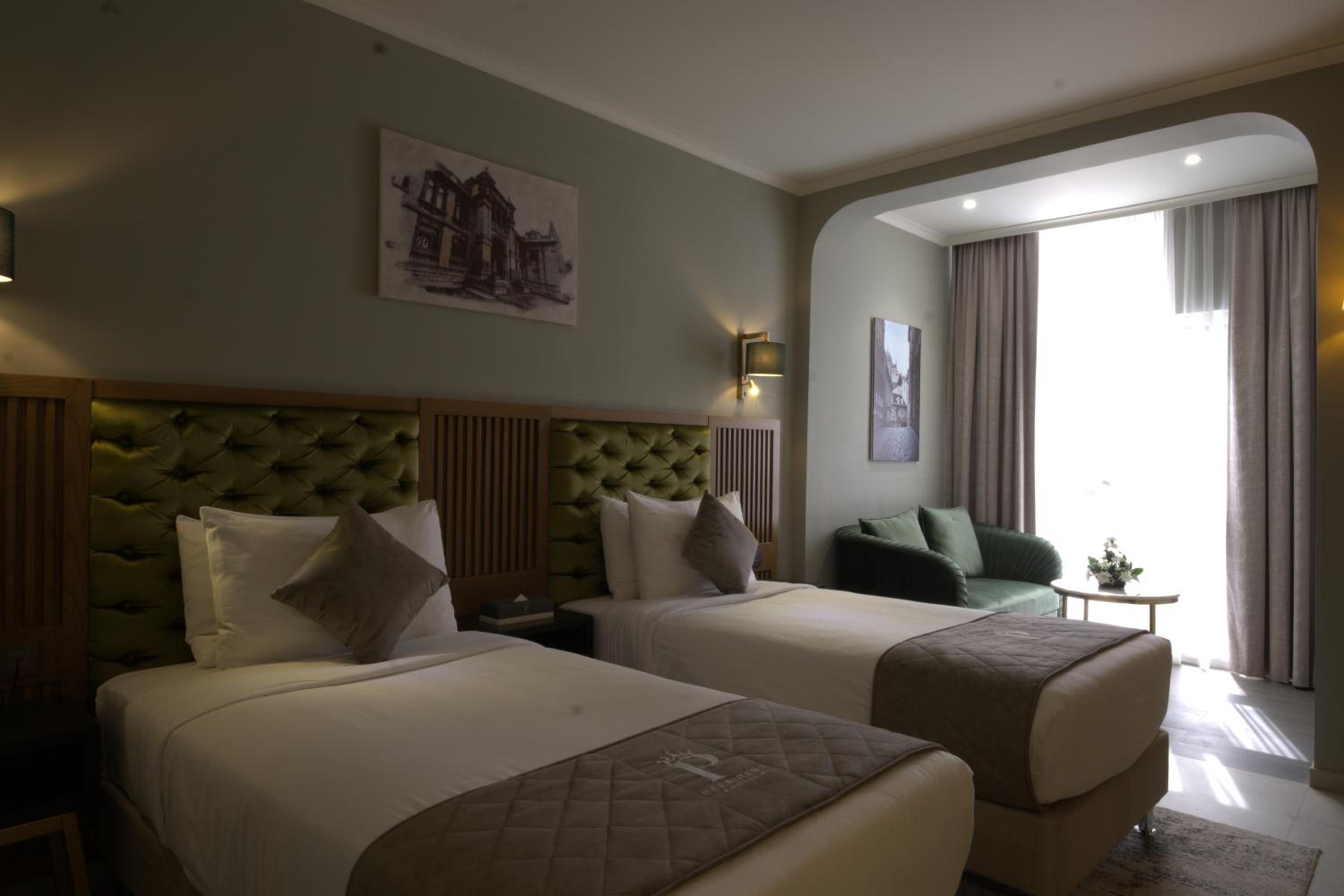 Deluxe, Single Bed