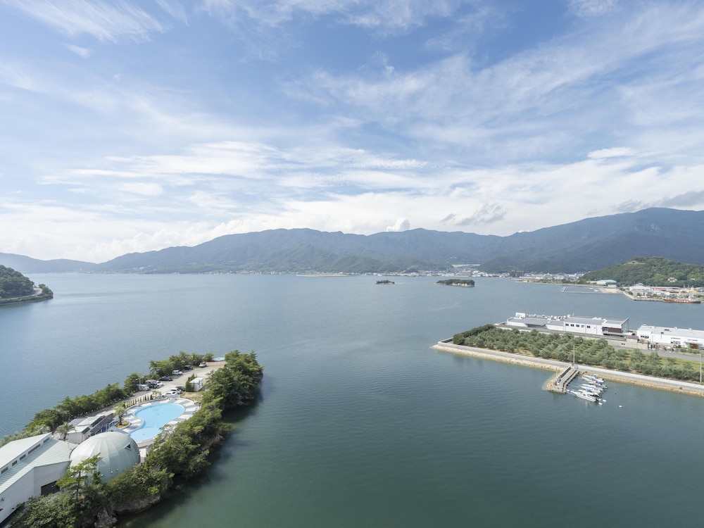 BAY RESORT HOTEL SHODOSHIMA 64/68