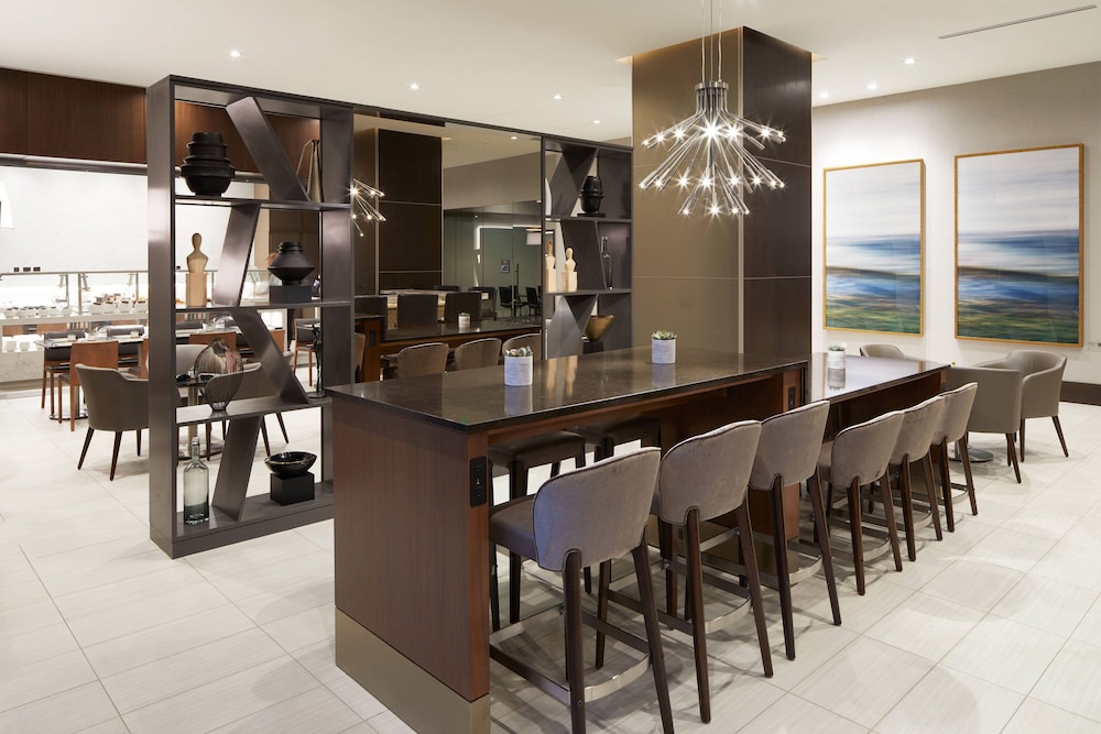 AC Hotel by Marriott Beverly Hills 45/54