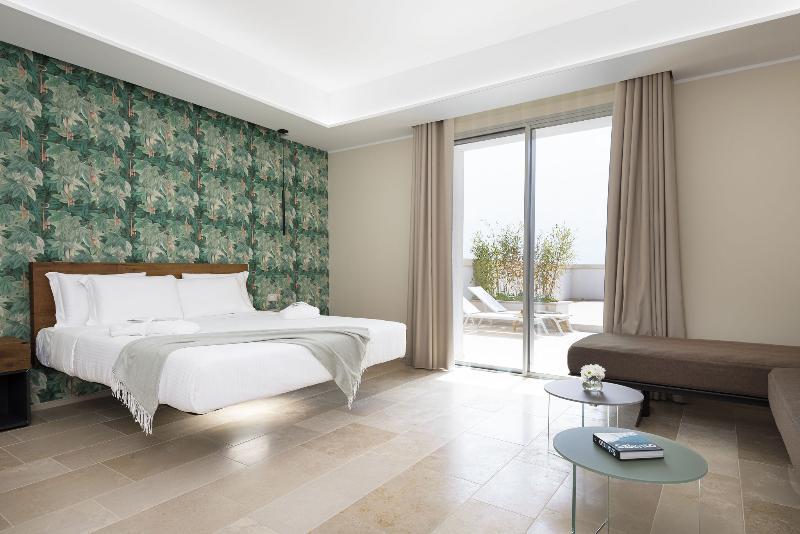 Suite, Private Garden or Terrace