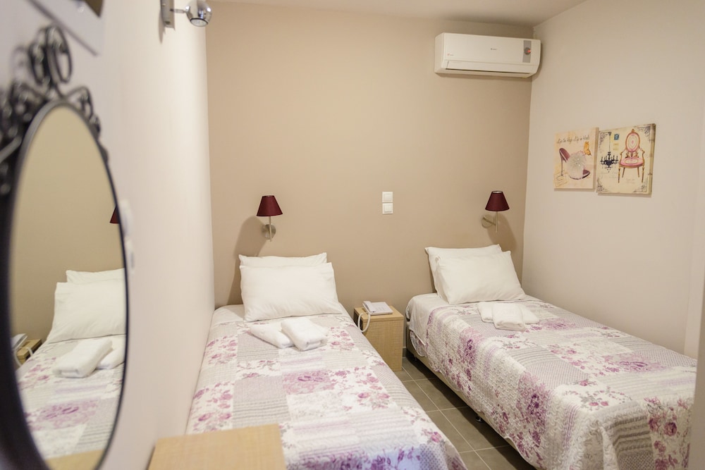 Lux Hotel 16/38