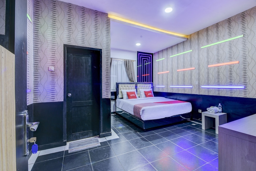 Hotel O near Tugu Simpang Haru formerly Zaara Guest House 13/24