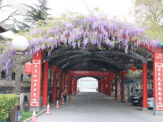 Zhiyuan Hotel 14/18
