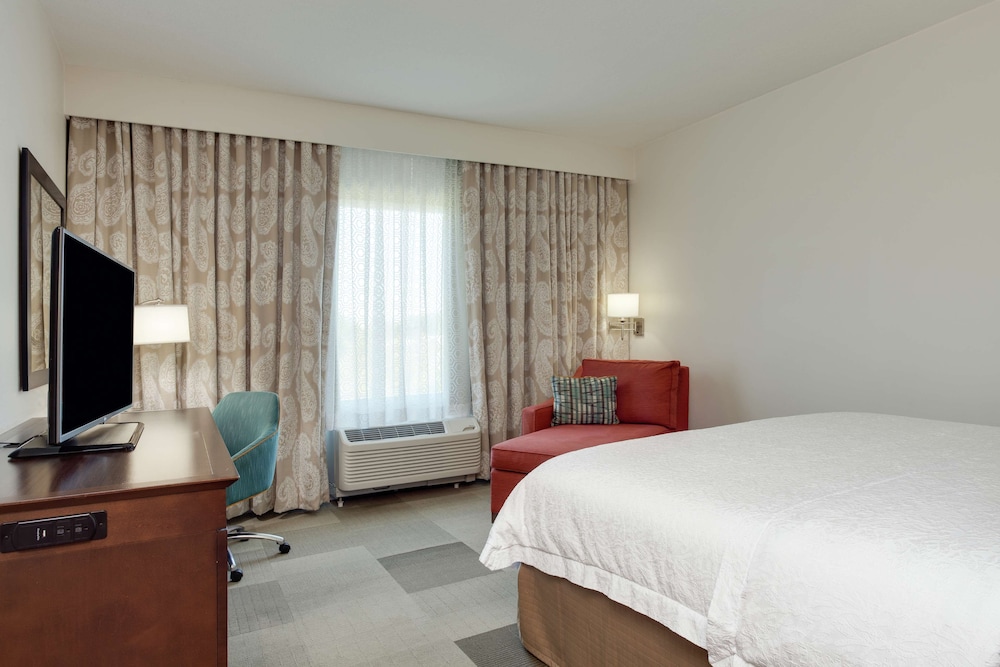 HAMPTON INN SUITES DELAND in DELAND - FL