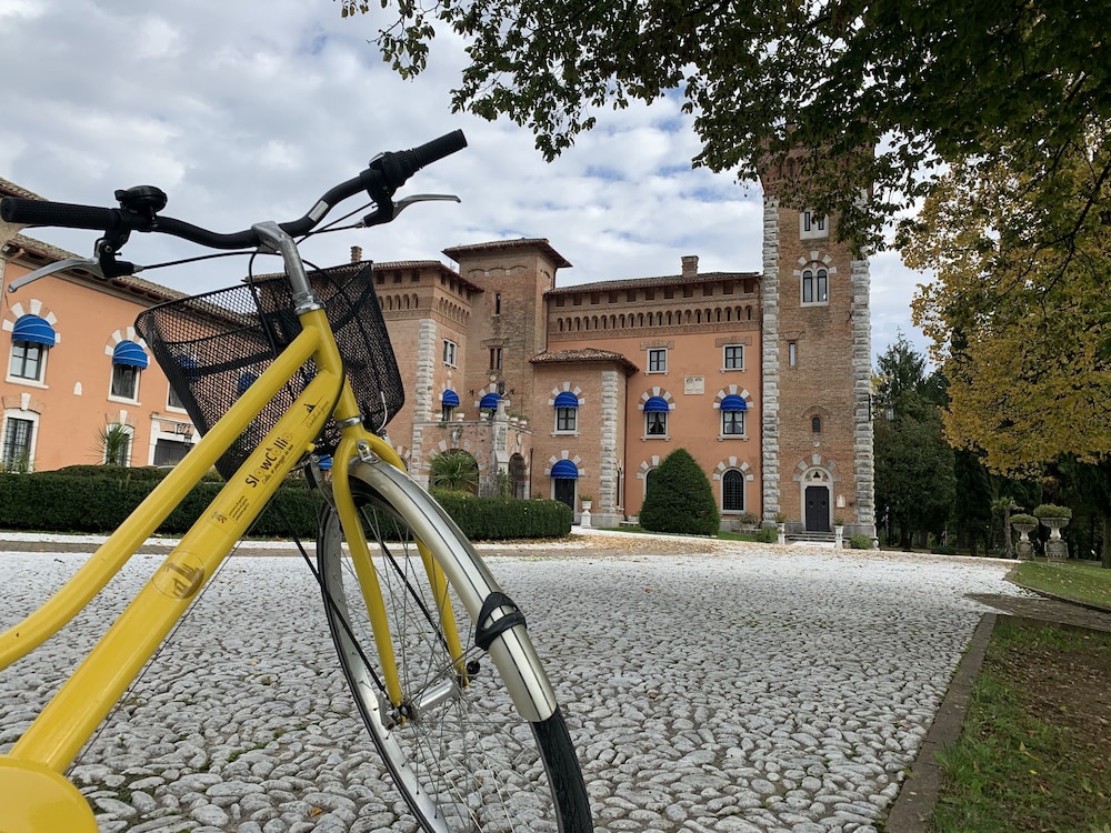 Castello Di Spessa 40/50
