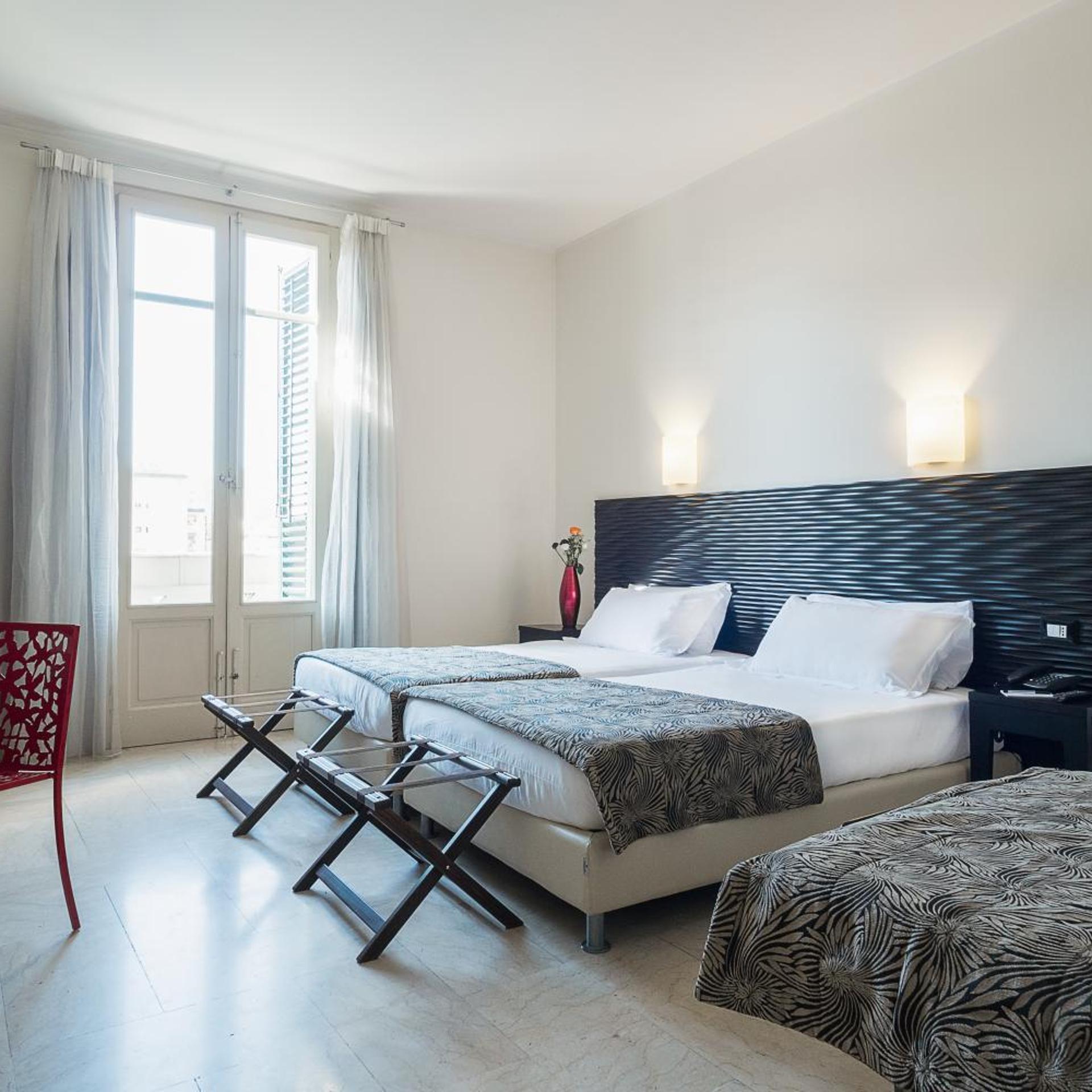 Room, Triple
