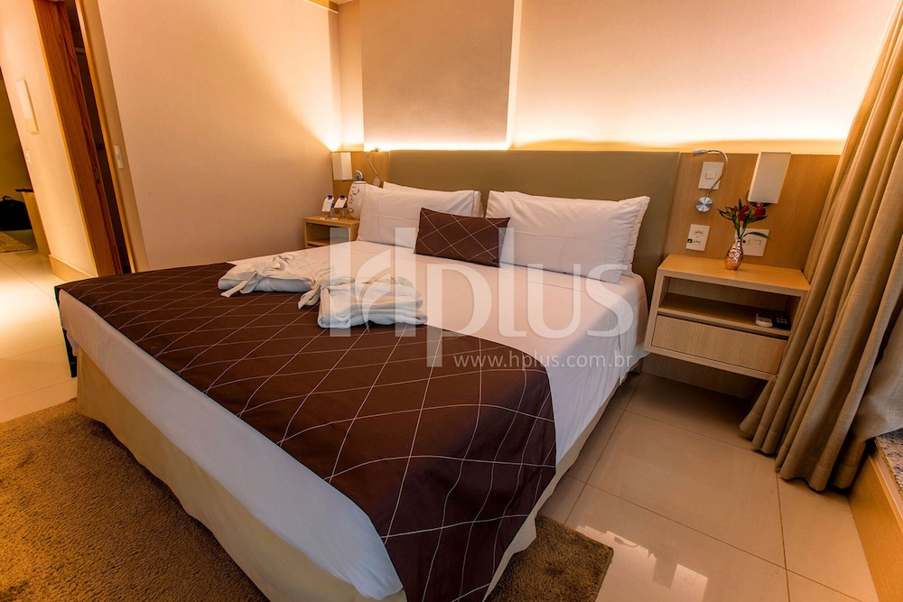 Cullinan Hplus Premium 15/79