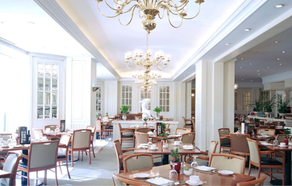 Swiss Grand Hotel 36/42
