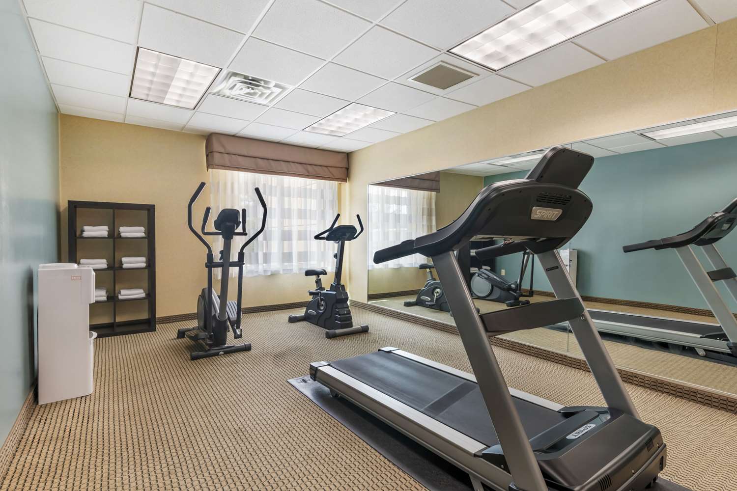 Sleep Inn & Suites Rapid City 17/35