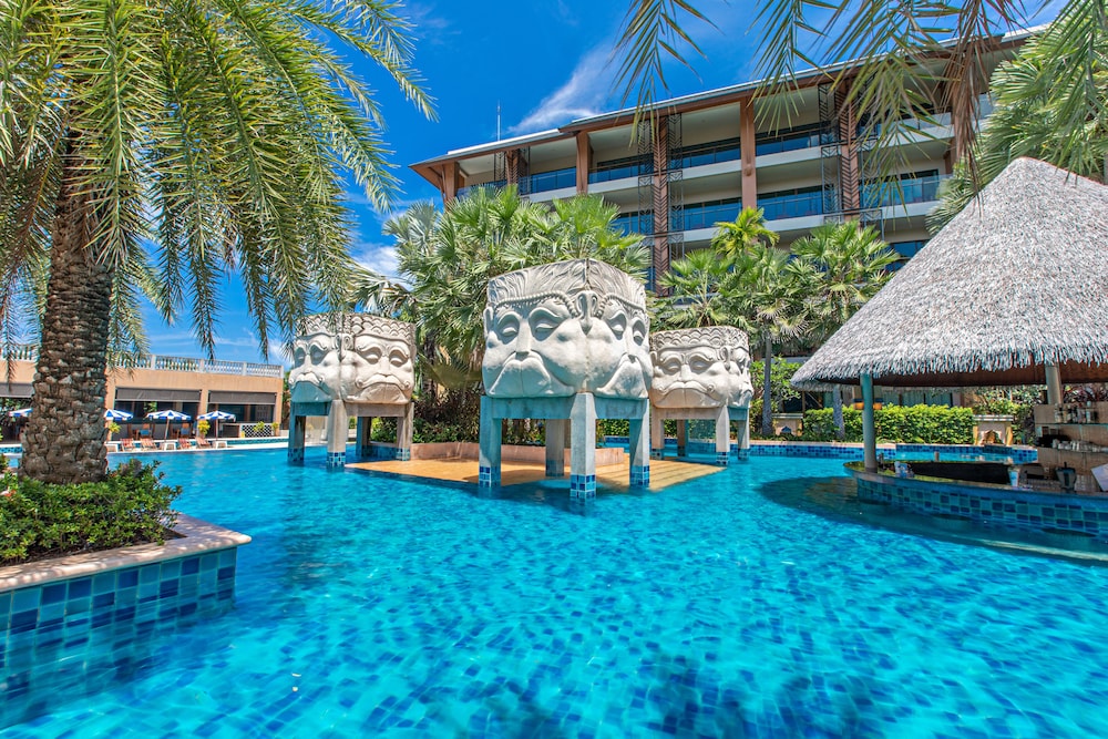 Rawai Palm Beach Resort 10/63