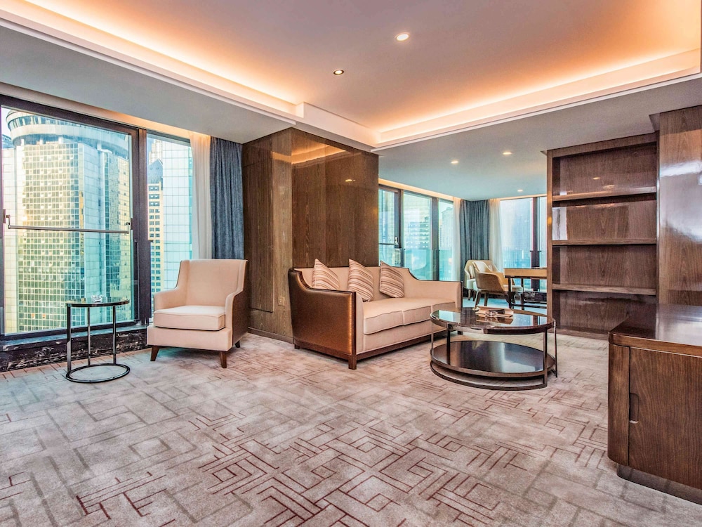 Mercure Chongqing Downtown 53/73