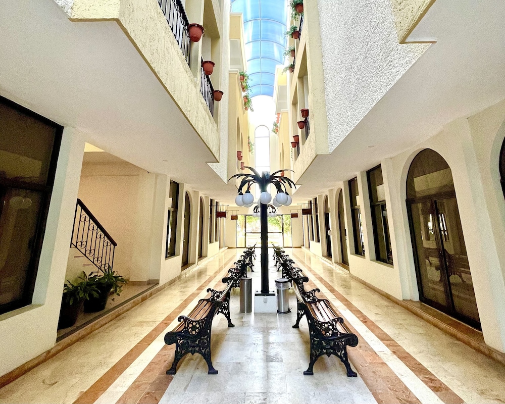 Del Paseo 39/66