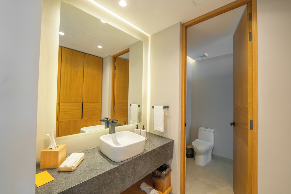 Amaranto Hotel Boutique 46/50