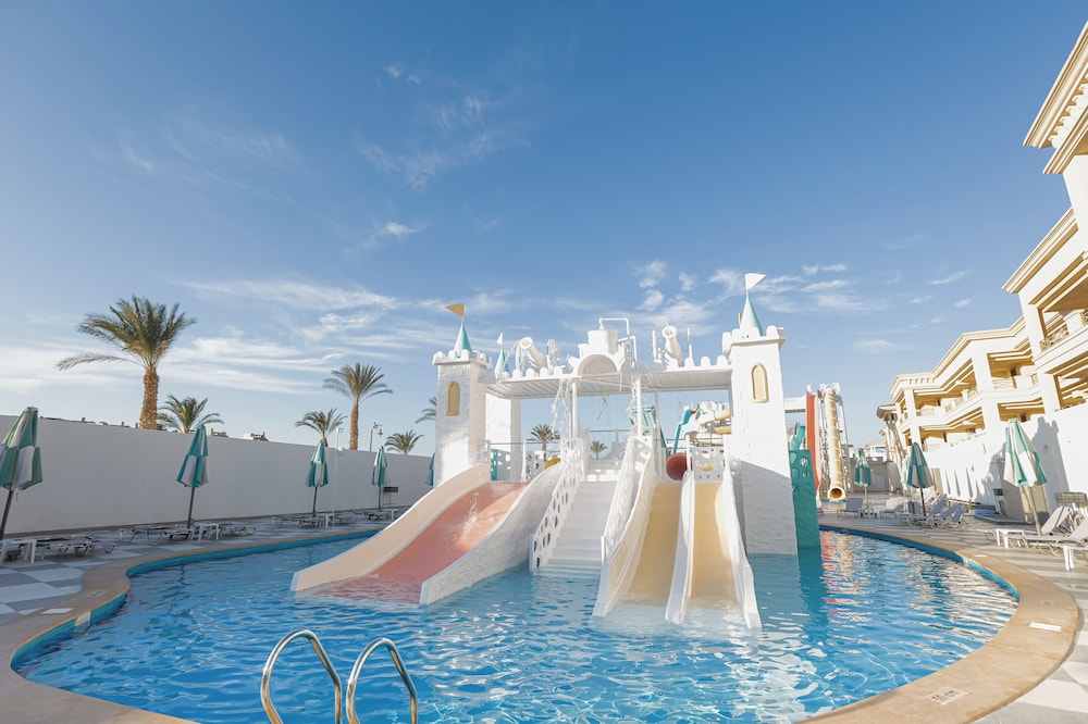FLOW Spectrum Resort Sahl Hasheesh 94/102