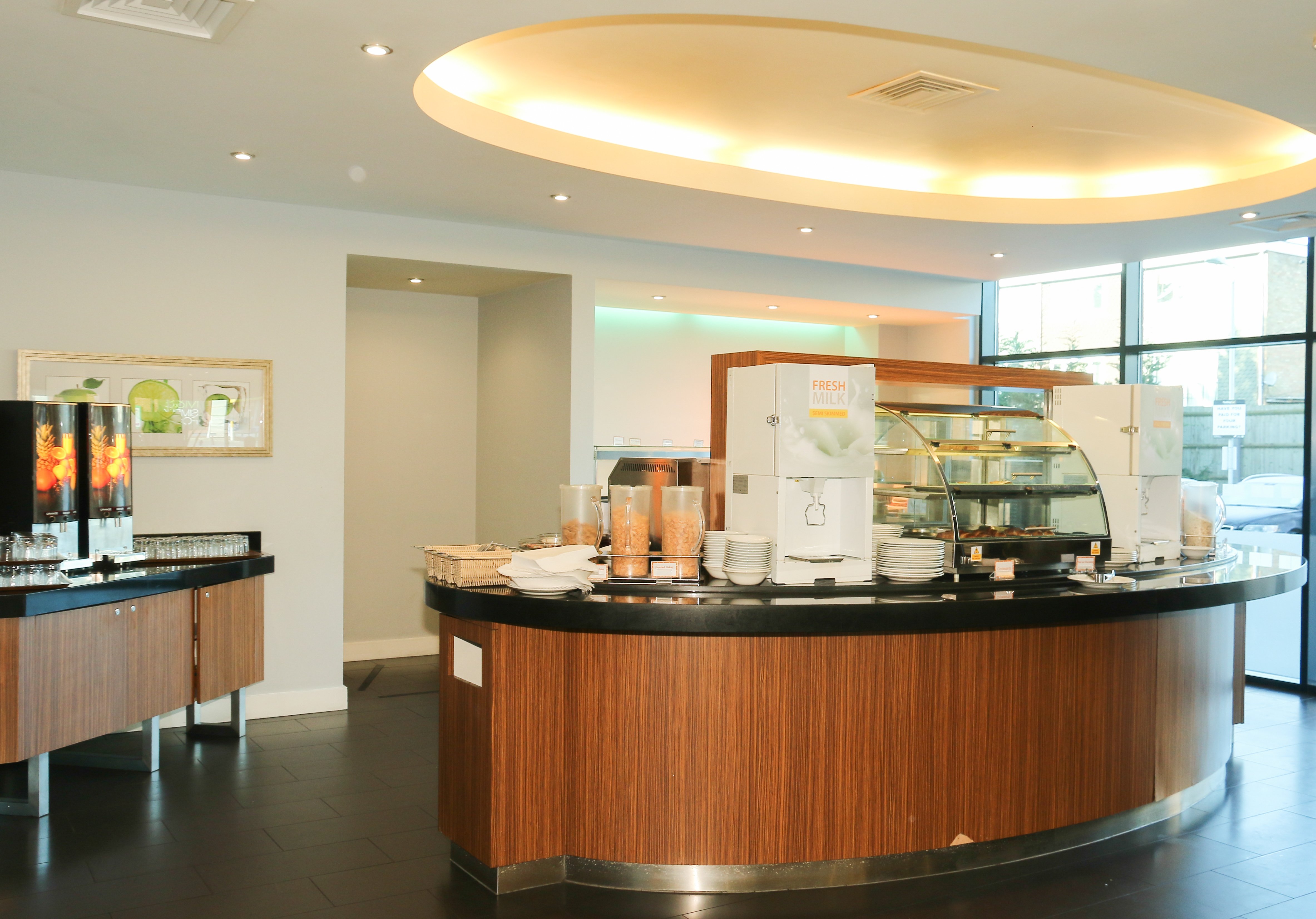 Holiday Inn Express London Heathrow T5 13/70