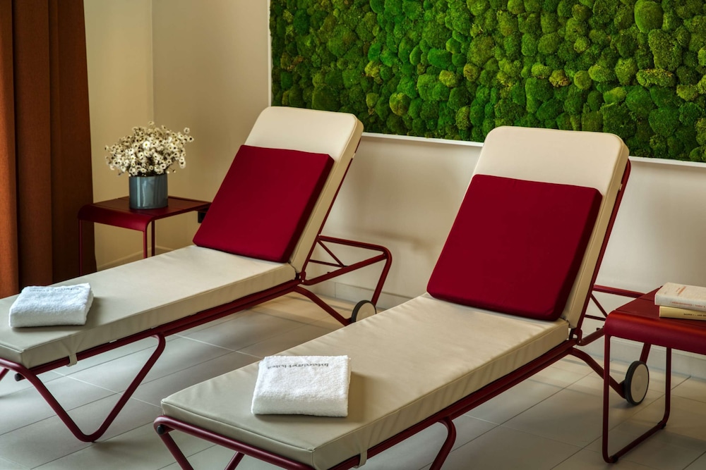 IntercityHotel Amsterdam Airport 38/60