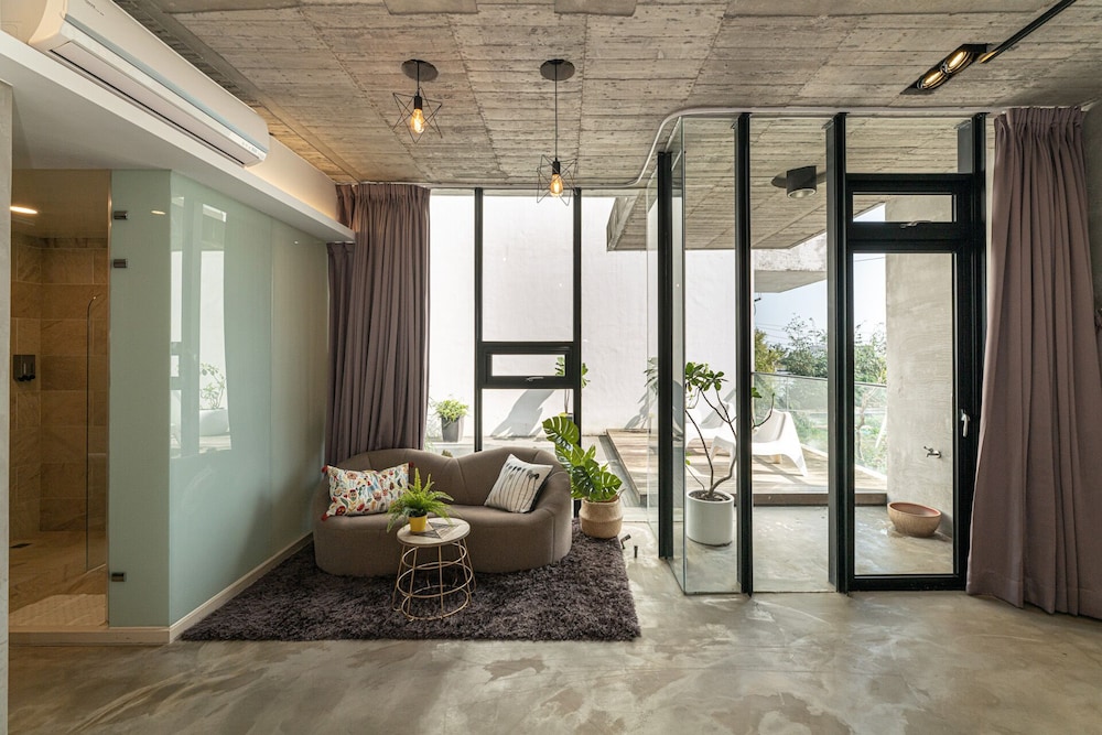 Aloe Villa 37/68