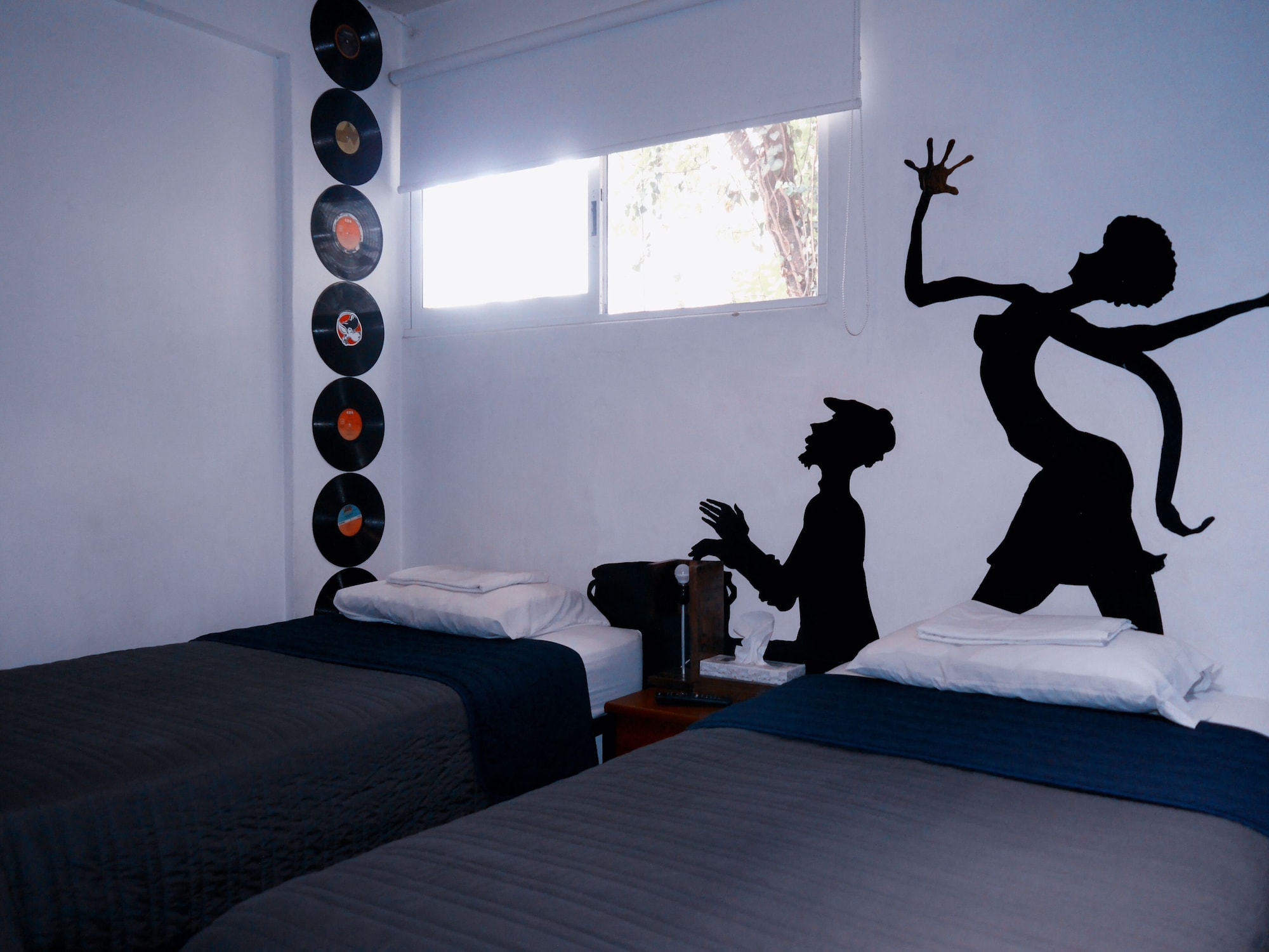 STANDARD, TWIN BEDS