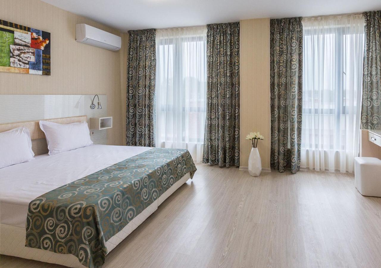 Hotel Capri 10/35