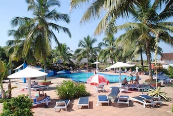 Paradise Village Resort 9/66