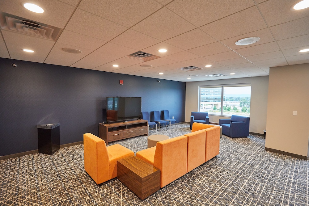 Gundersen Hotel & Suites 32/48