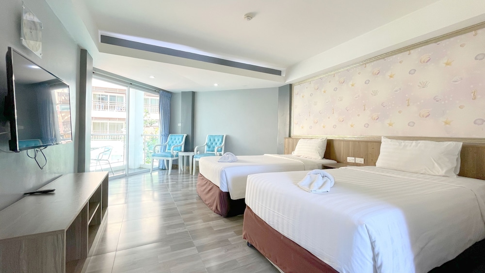 Dragon Beach Resort 26/55