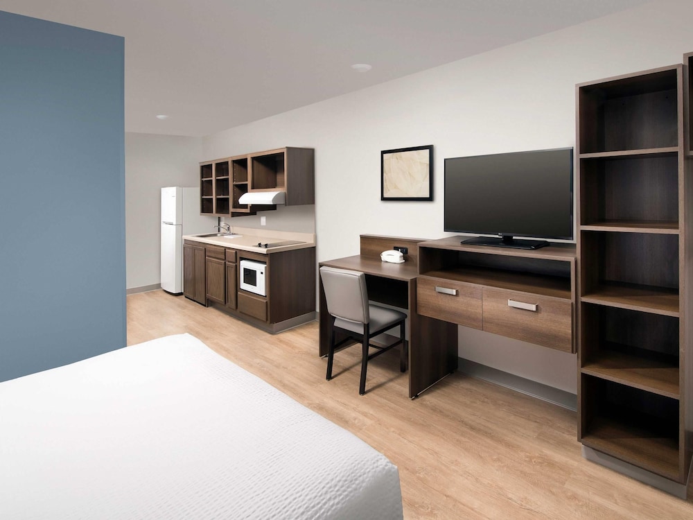 WoodSpring Suites Elkhart 24/60