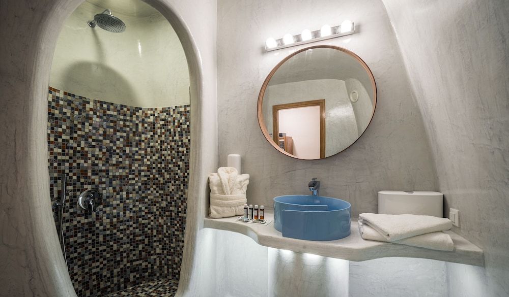 Elite Luxury Suites 47/50