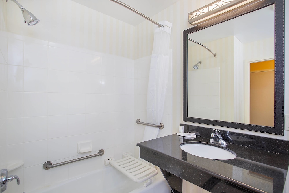 Fairfield Inn & Suites Cookeville 10/35