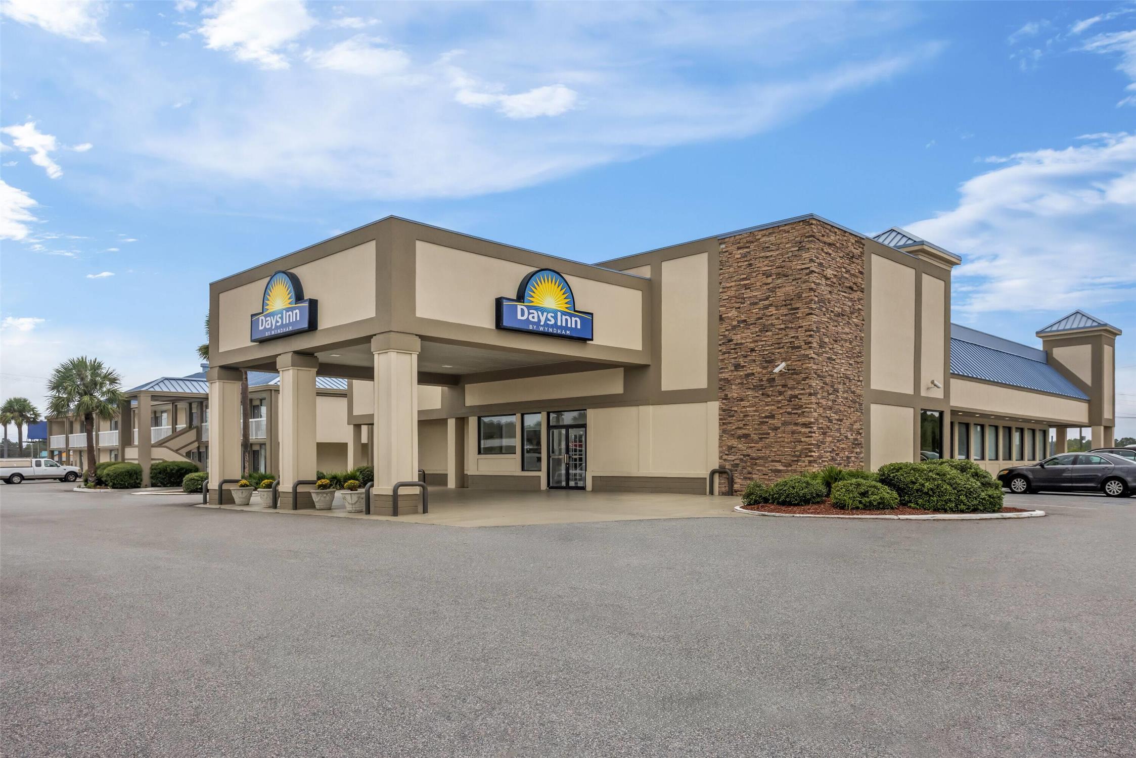 Days Inn by Wyndham Adel I-75 33/38