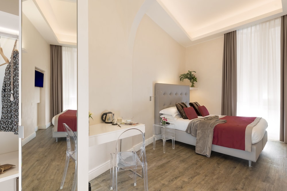 ROOM, DOUBLE OR TWIN BED, ANNEX