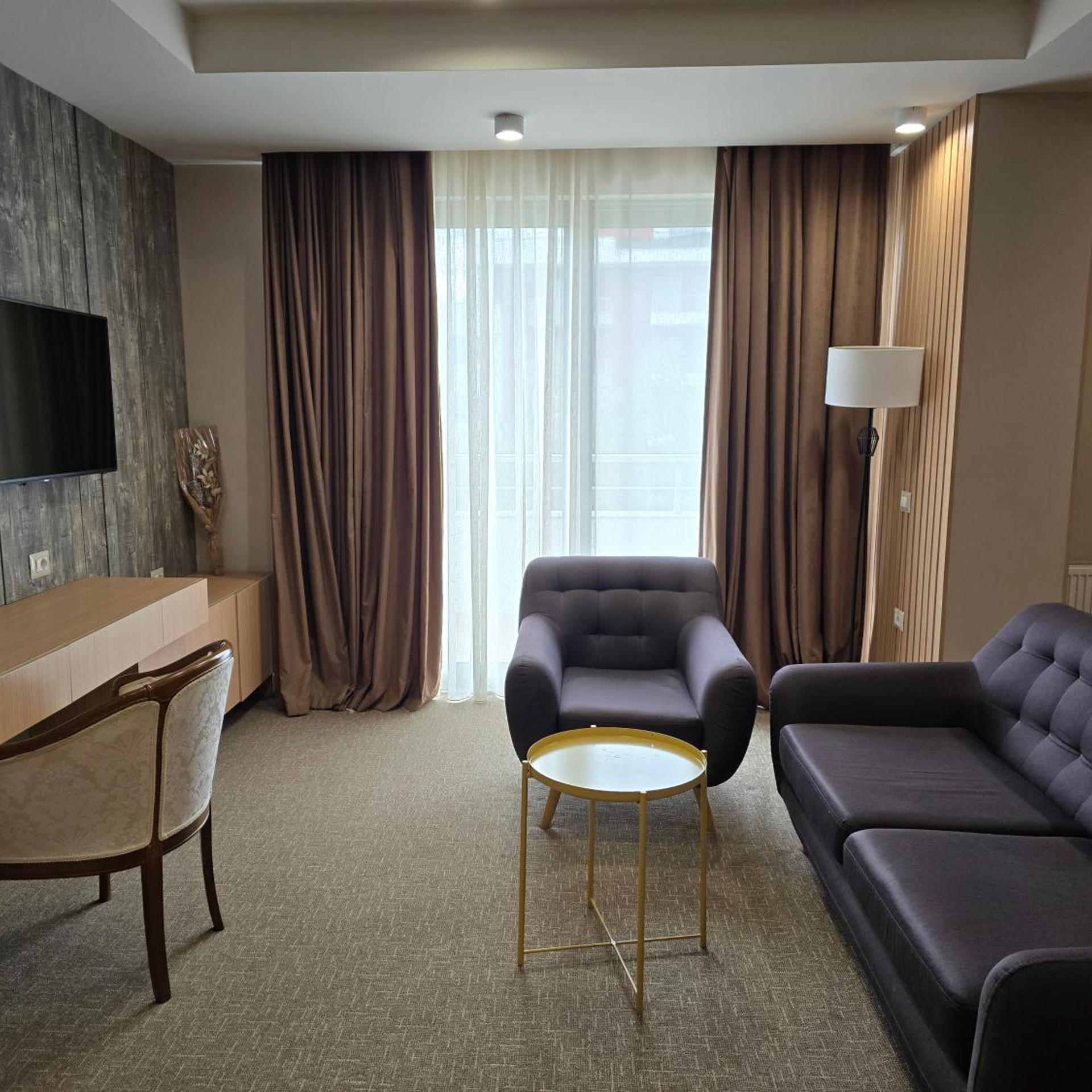 Perla Hotel 39/61