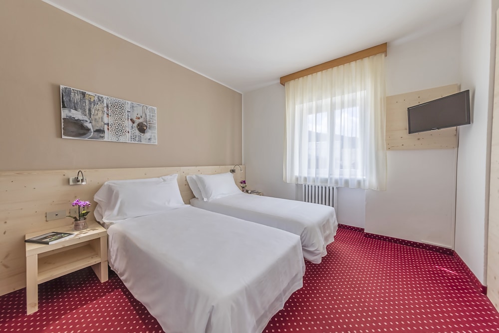 HOTEL SORAPISS 21/65