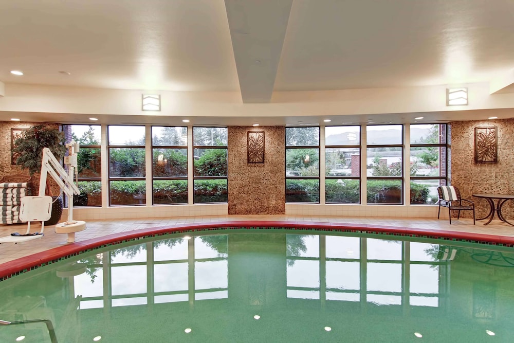 Hilton Garden Inn Seattle Issaquah 26/52