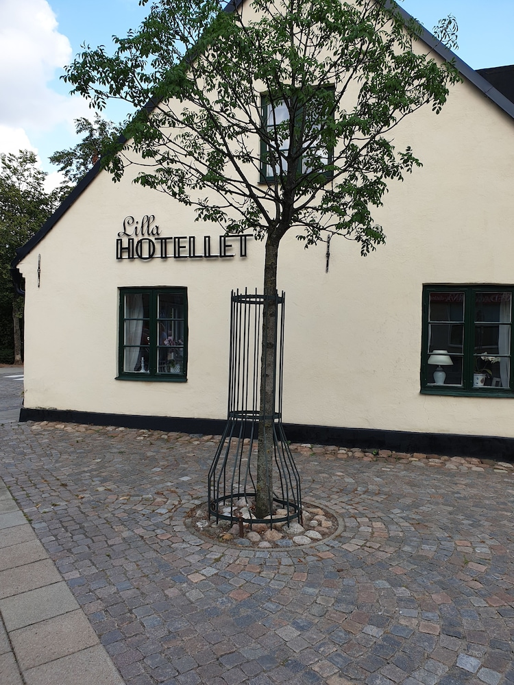 Lilla Hotellet 43/46