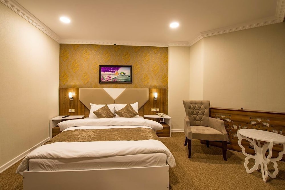 Kars-i Sirin Hotel 6/19