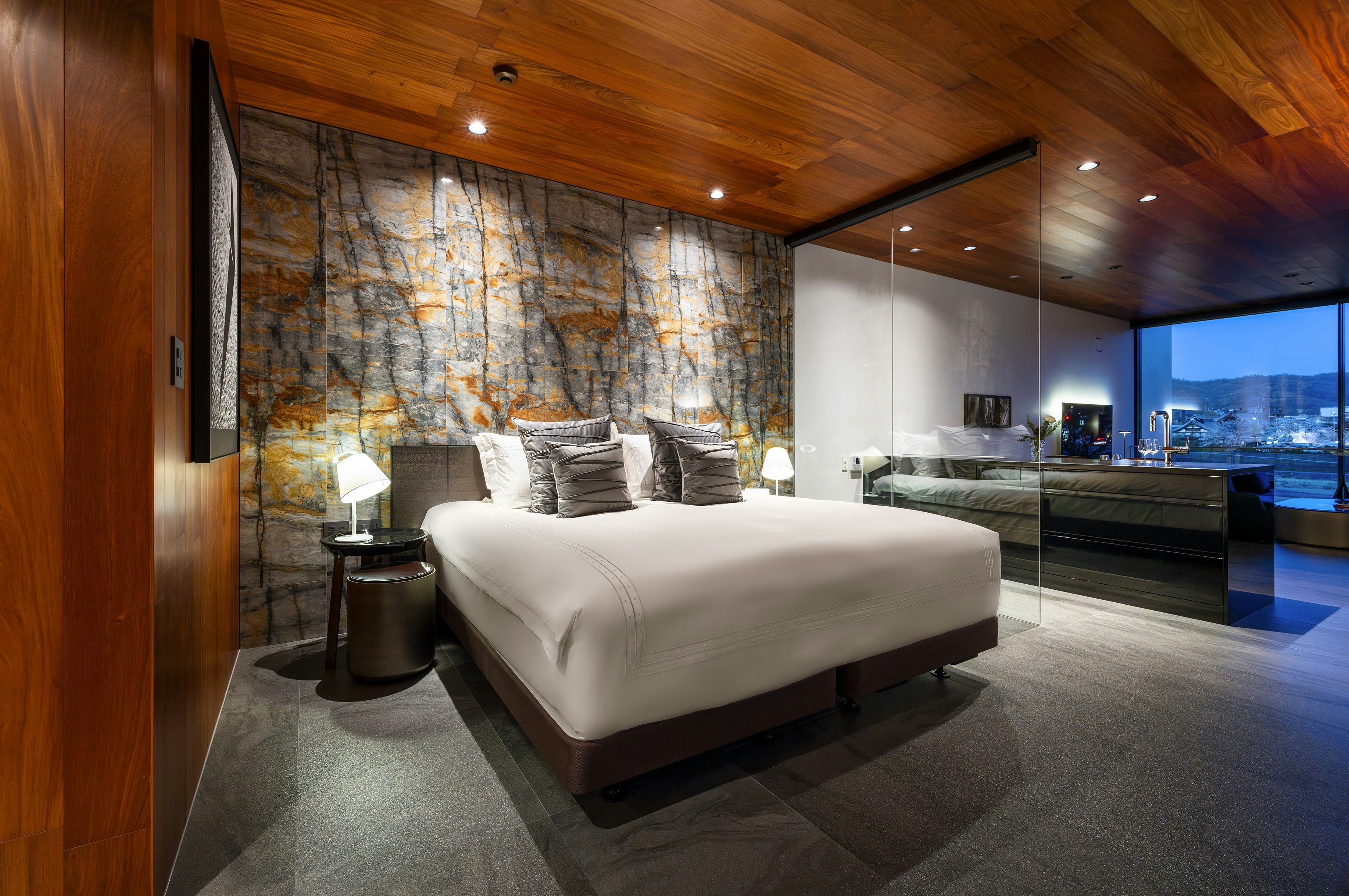 Kamo Residences by Reflections 10/33