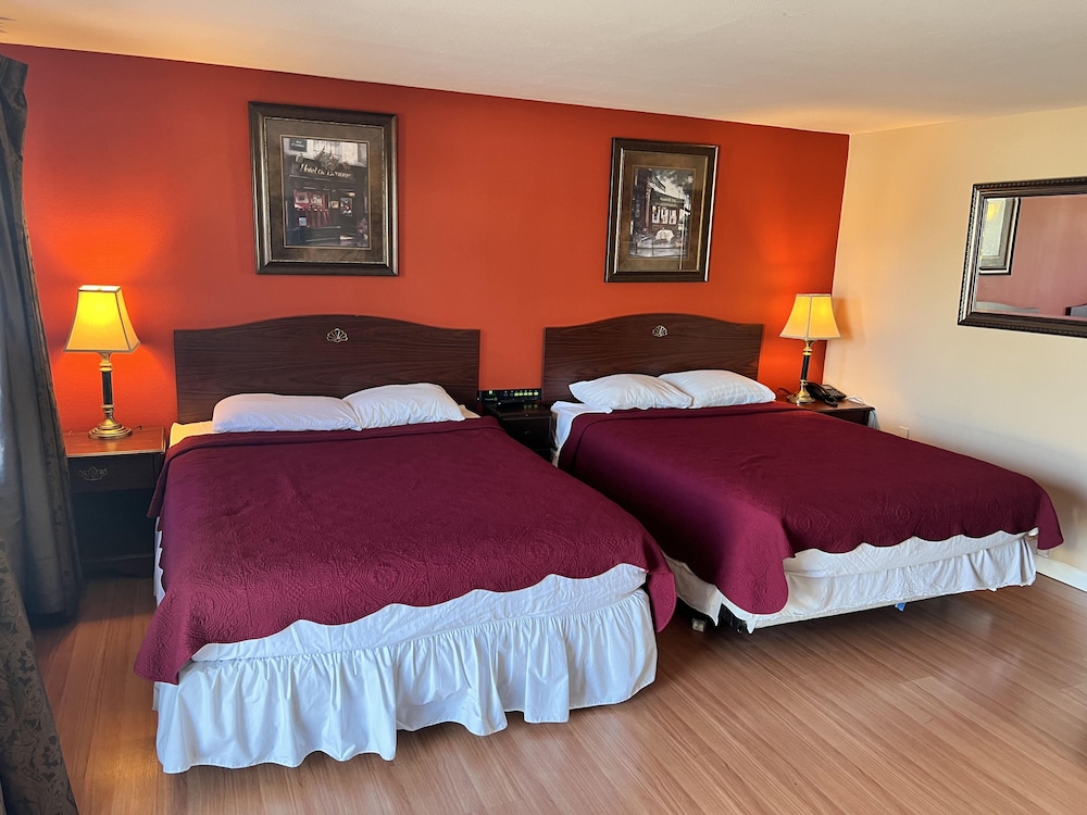 Great House Motel 12/50