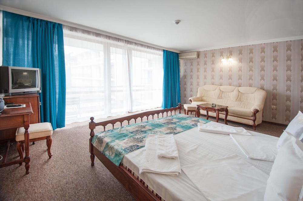 Hotel Mercury 12/46