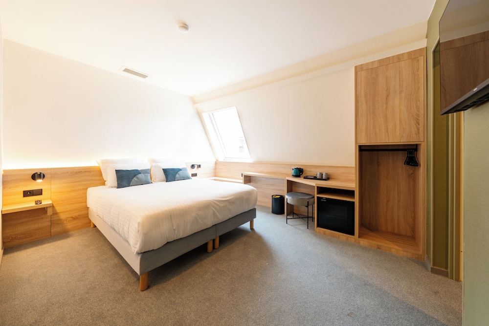 Green Park Hotel Paris 16/50