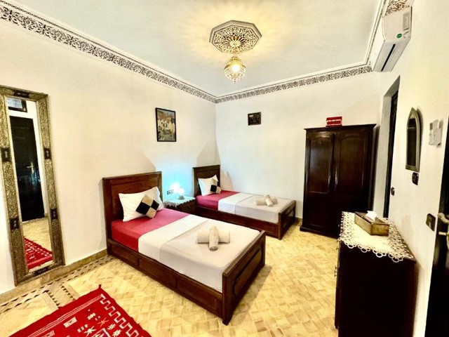 غرفة رباعية